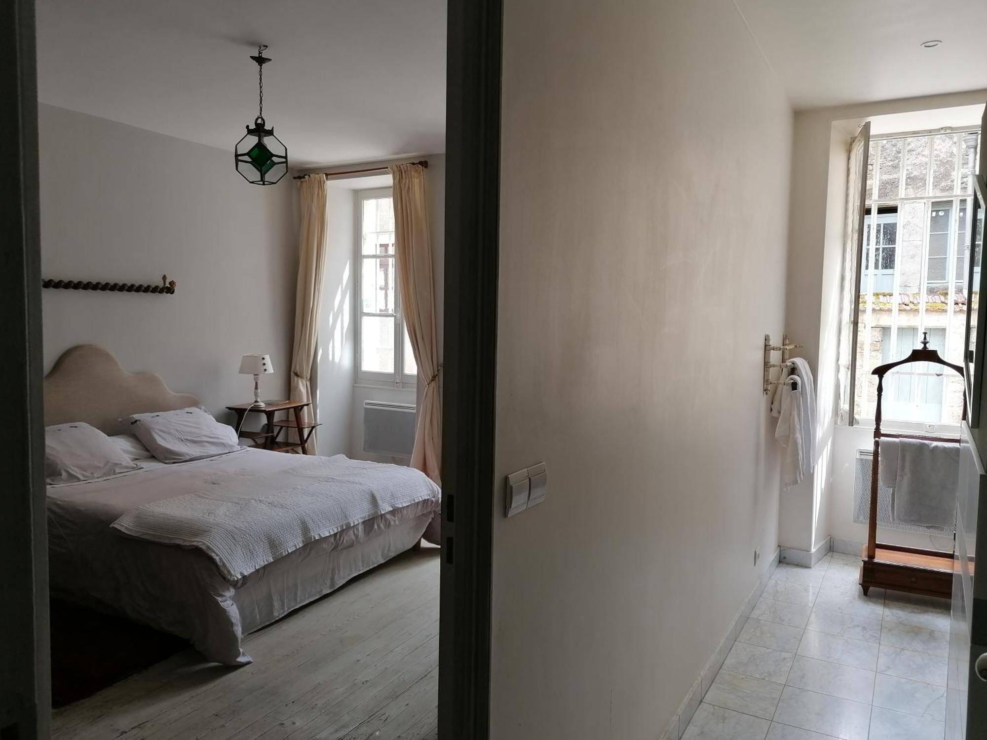 Bed and Breakfast Le Tabellion Noyers-sur-Serein Exterior foto